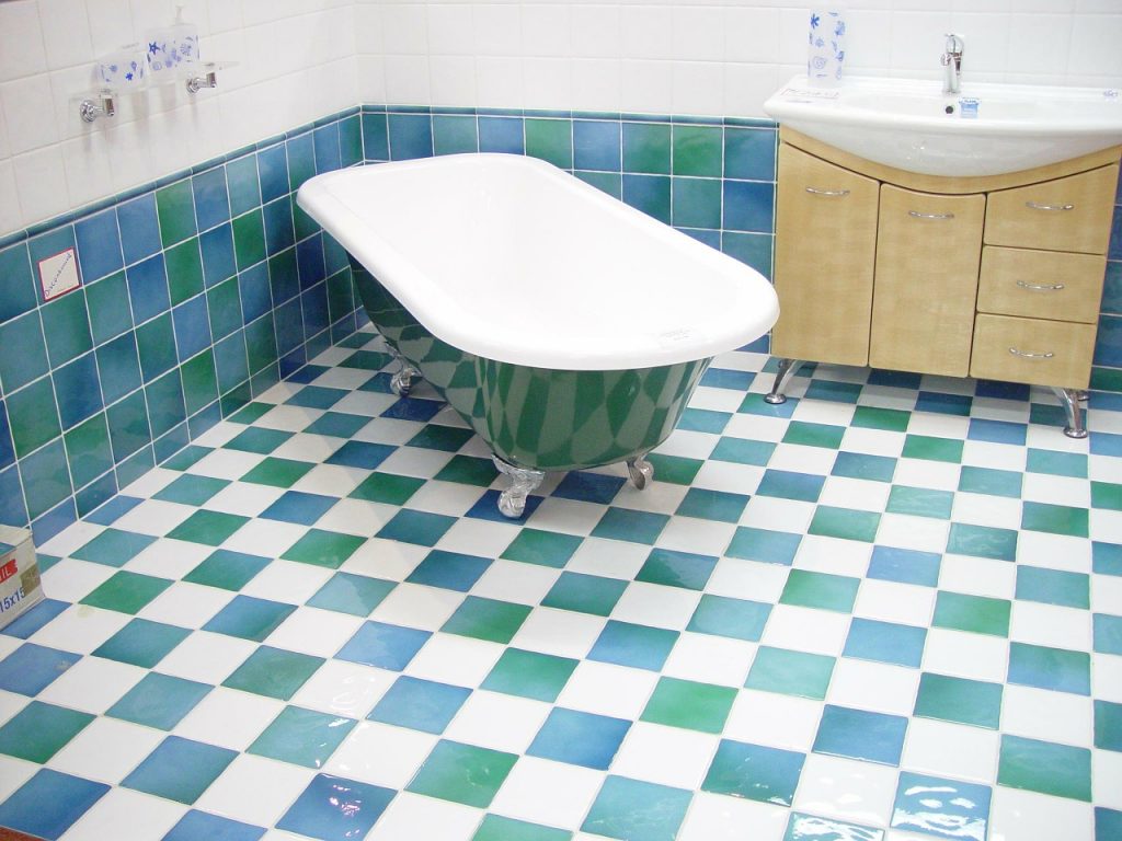 Rénovation de salle de bain, que faire de votre ancien carrelage